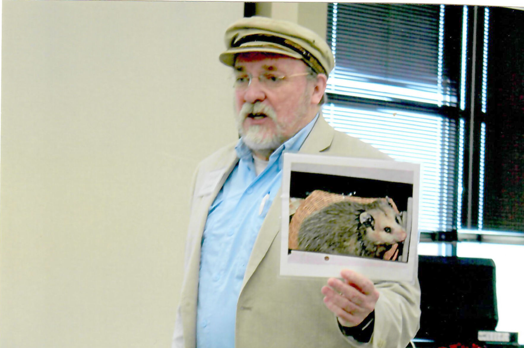 Terrell Shaw entertains retired educators